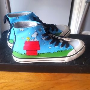 Unisex Peanut (from Snoopy) Sneakers